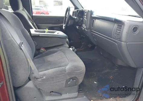 2002 Chevrolet Silverado 1500 Ls z USA, uszkodzony, nr VIN 1GCEC19T02Z130553